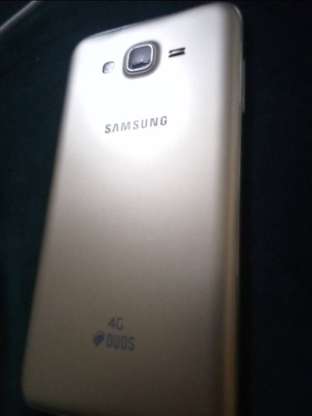 سلام عليكم موبايل جديد للبيع بسعر 100 ألف نوعية سامسونج جلاكسي 7G  للاستفسار على الخاص او الاتصال على الرقم 
***********
***********
