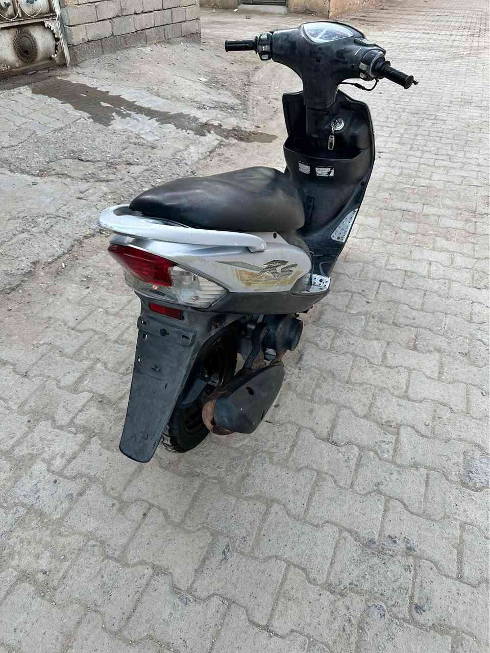 للبيع ماكس عدله كفاله  حاويه دراجه ع وضع البلاد  بوشه بلاد 49 ختم واحد ويه المحرك كله كلشي بلاد سلف هندر كهربائيات  كله شغاله السعر 700 وبيه مجال لشراي رقم الهاتف *********** مكان بصره القرنة, البصرة
