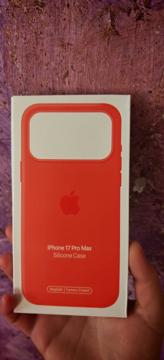 متوفر عدد محدود كفرات ابل سيليكون Apple Silicone Case with MagSafe for
iPhone 17 Pro Max

ايفون (17 برو ماكس) برتقالي 
ايفون (17 برو) نيلي 
كفر اصلي مو كوبي بسعر 35 الف دينار ومتوفر توصيل


**إذا كنت صاحب هذا الإعلان وتريد حذفه لأي سبب، رجاءا أرسل رسالة إلى الدعم الفني**