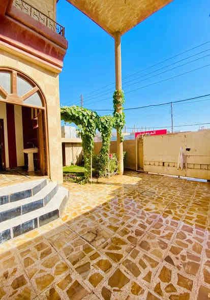 دار للبيع الموقع حي لخضراء

المساحة 250 متر 

التفاصيل:غرفه نوم 5 استقبال صاله مطبخ صيحات كراج حديقة عالي عن الشارع الأرضية كاشي مرمر 

موقع حي الخضراء 

الاتصال

***********

الحداثة الهندسي للعقار 

عنوان المكتب سامراء حي المعمل مدخل الدوانم 
لأي استفسار عن اسعار العقارات المعروضة
راسلونا على الواتس اب و سيتم الرد فوراً على الجميع.
