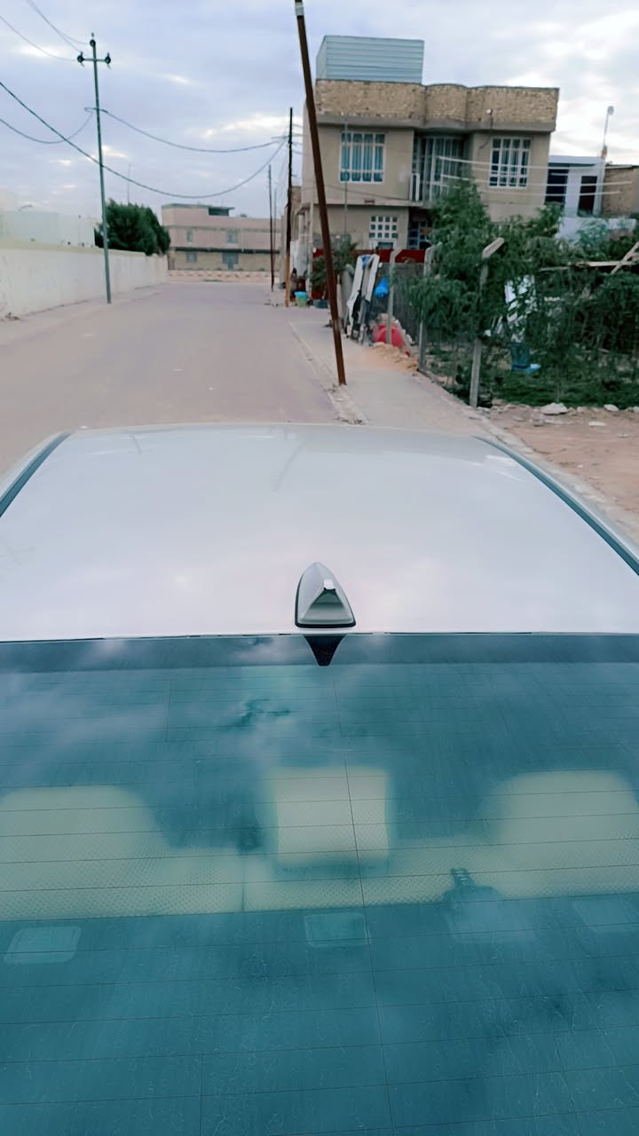 سلام عليكم
النترا امريكي 17 
122وبيه مجال مكاني نجف 
مكينه وكير وحداديه وتبريد تمام
رقم اربيل سنويه ل30
ولهزه جديده بشهر 9 وباقي تفاصيل بل فيدو
***********
