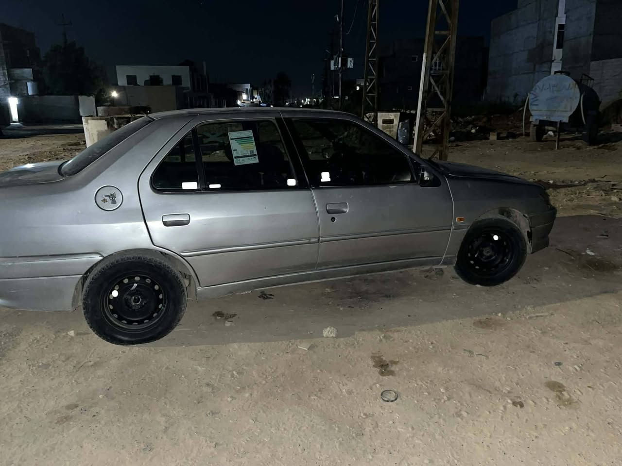 السلام عليكم بيجو فرنسي 306مصبوغه عام جماليه رقم بغداد انكليزي هزه جديده كير ومحرك زينه صدر حداديه 70% السعر 40وبيه مجال ***********
