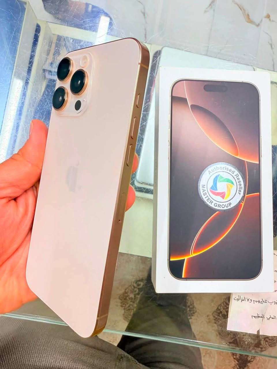 ايـفون 16 بـرو ماكـس
بـطاريته 100 مَٰشحون 20 مرة فقط ذاكرته 256 نظافته 100/100 ضـمان شركة ماستر. وسعره جداً حلو ومميز راسلونا وراح نكون بخدمتكم . 

قطعة مرتبة  بالعافية الي يحصله وياخذة  
(((  اكتب تم بالخاص يجيك السعر مباشرة ))) 

وشعندك للبيع او مرواس نشتري كلشي عنواني النجف ***********
 رقمي بي واتساب او راسلني على صفحتي الفيس (( امير ايفون ))
