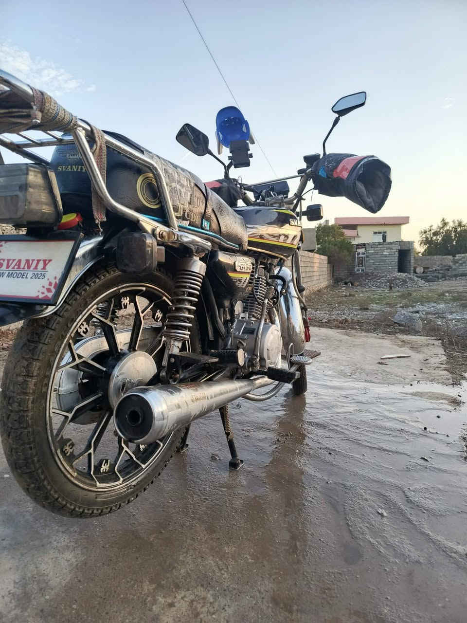 السلام عليكم
سيفان شلونك
لبيع
موديل 2025
كلشي شرط
محرك150
منفيس موجود 
المكان جنوب الموصل قرية السفينة
رقم الهاتف ***********
