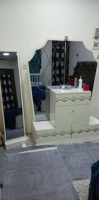 غرفة نوم • ٧ قطع • للبيع