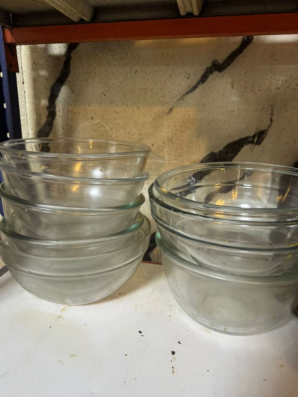 السلام عليكم غراض مطعم للبيع بسمايه الشارع العام ***********
