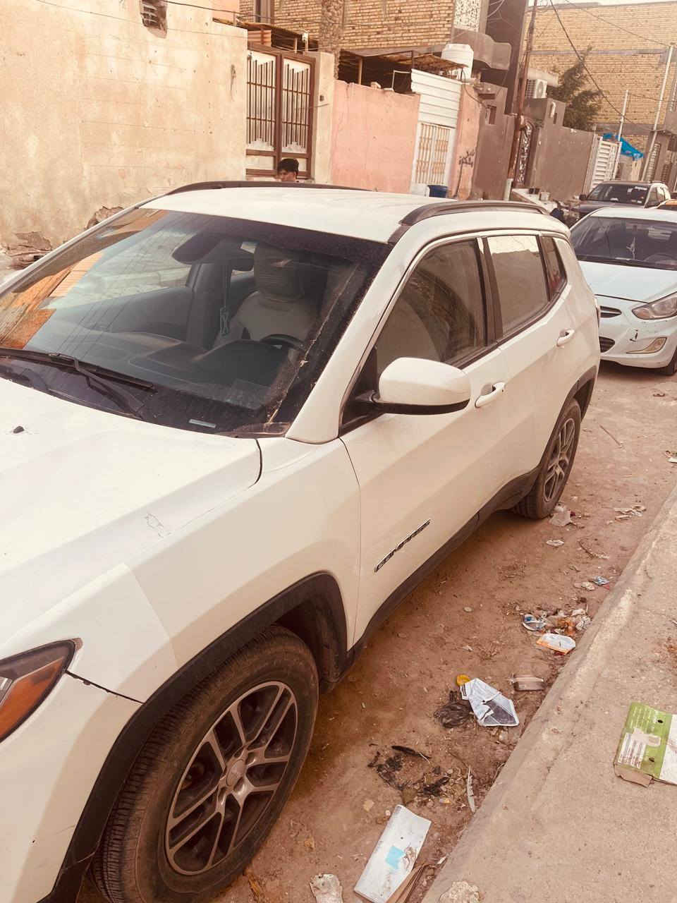 جيب كومباست وارد امريكي  موديل 18 اصل بيه ضربه بالمقدمه والباقي كفاله رقم ناصريه بسمي تحويل مباشر ماشيه  123mi السعر 123 وبيه مجال مكان السياره ناصريه
للاستفسار اكثر 
اتصل 
***********
