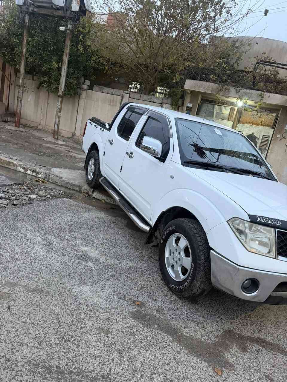 نيفاره للبيع موديل 2009رقم دهوك باسمي كير عادي كلو شرط كير ومحرك مابي أي صبغ بس باب سائق مكان موصل ؟***********السعر 110 وبي مجال
