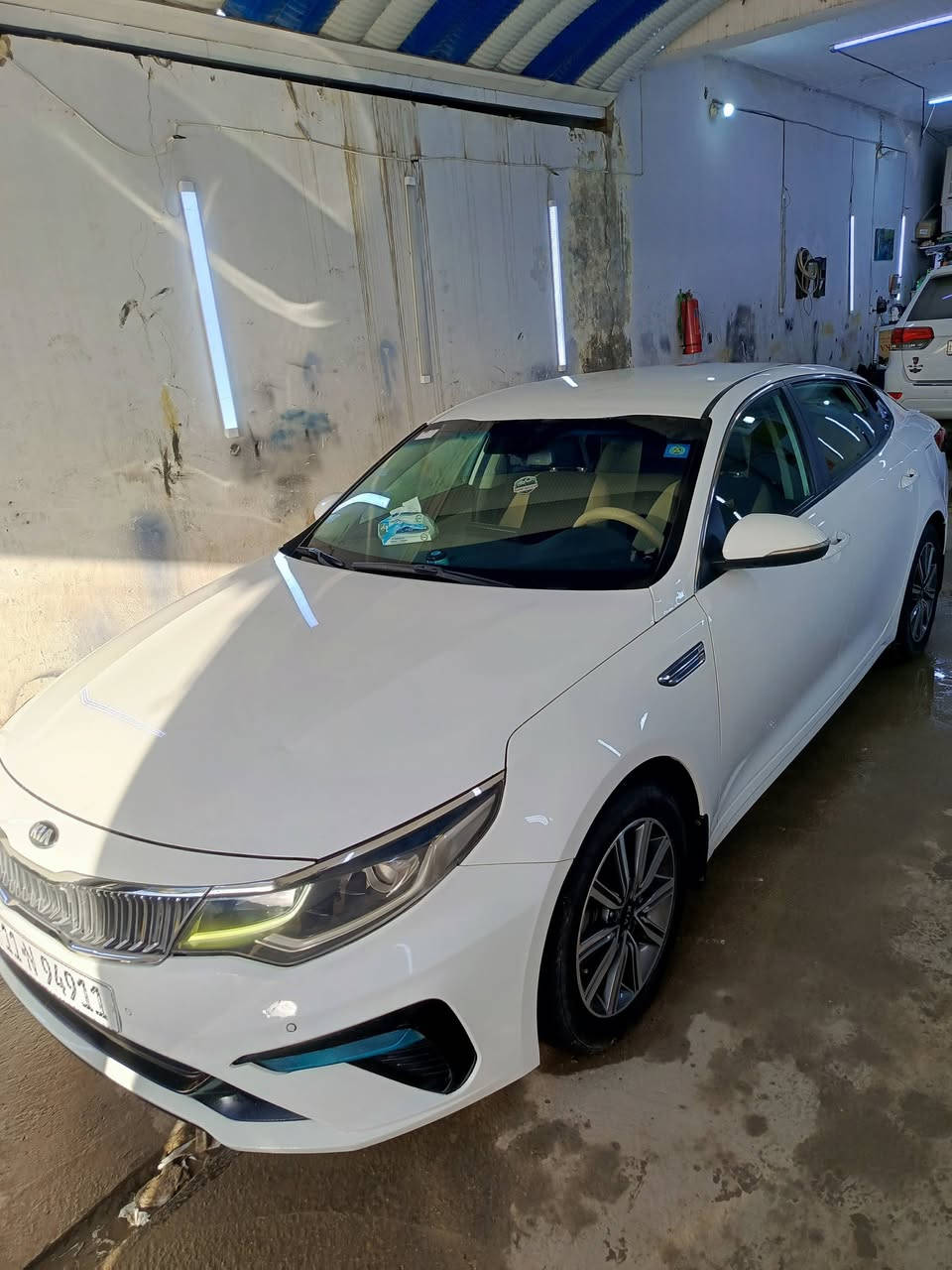 السلام عليكم اوبتيما خليجي
موديل 2020
رقم بغداد بسمي تحويل مباشر سنويه جديده ل 30 
حادثه جامغ وبنيد مكينه 2400
السعر 173
مكان للسياره ديوانيه الحمزه الشرقي 
***********
