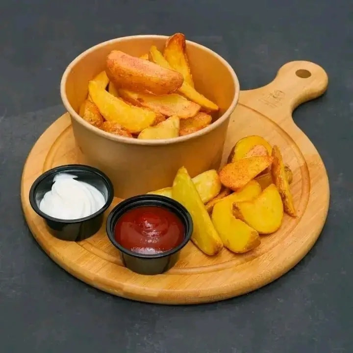 جوعان؟ 🌚
لا تدور بعيد.. لأن عندنا الحل السريع والسحري 🤩
بطاطا مقرمشة + صوصات 🔥 = وجبة سعادة جاهزة 🎉
اطلبها هسه وخلي يومك يصير ألذ 😍👌
📍 زيونة - قرب اسواق الاء
📞 *********** | ***********
#سناك #بطاطا #ذوق
