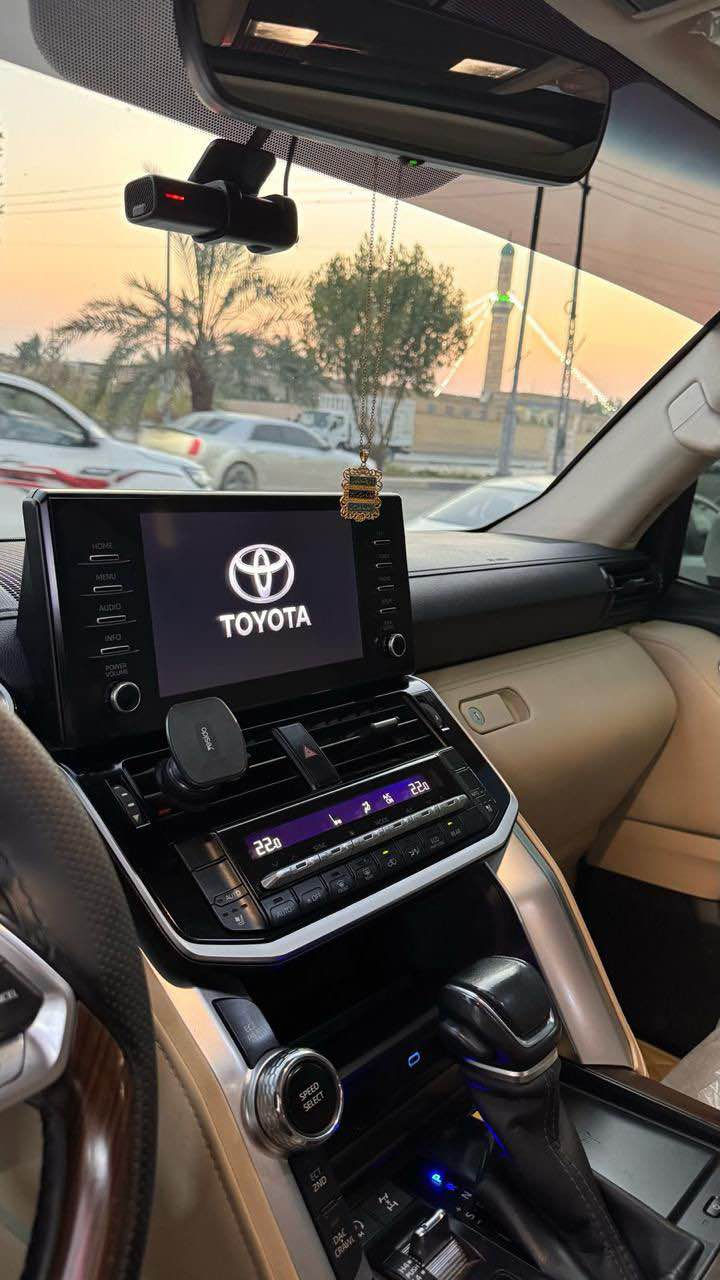 لاندكروز 2023 لمتد ساز 

مغلفه ppf مكفوله كفالة عامه 

ماشيه 60 الف / كم 

فول مواصفات 
5 كامرات 
كشنات كهرباء 
شاشات تطبيق 
لمتد ام الحاية 
5 بصمات 
رادار 
محرك 4000 تنفس طبيعي 
وغيرها من المواصفات المعروفة 

رقم بغداد مشروع وطني

مكان البصره 

السعر : 70 الف وبيها مجال بسيط للشراي 

للأستفسار : 
***********
*********** بغداد, العراق
