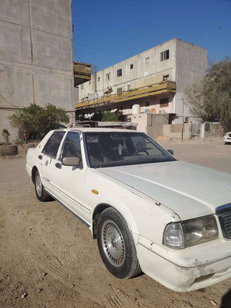 سلام عليكم 
سدرك ١٩٩٩ بيه جراد  للبيع رقم بغداد اتو ماتيك السعر ٤٣ وبيه مجال مكاني بغداد الدوره حي الصحه *********** بغداد, العراق
