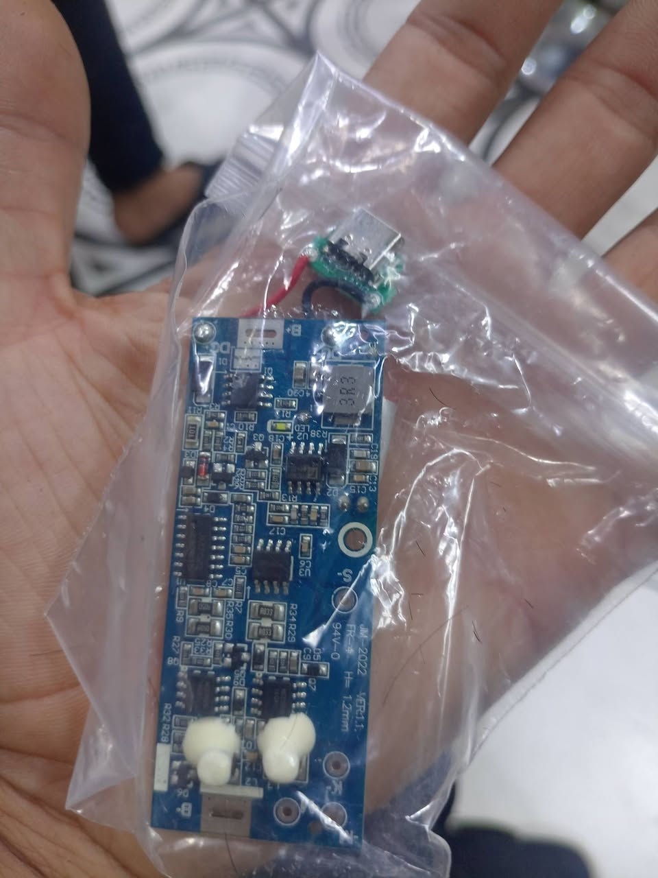 شباب منو يفيدنه
موس تدريج فقط الزغير 50 قطعه موس جوكر يرهم عل جميع المكائن
احسبله القطعه الفين
 والبقيه اطيهن بلاش اذا شلع 
وخرائط مااعرف مال يامكينه
وربل وسبرنك الي يفيدنه
يراسل خاص او يتصل ***********7
