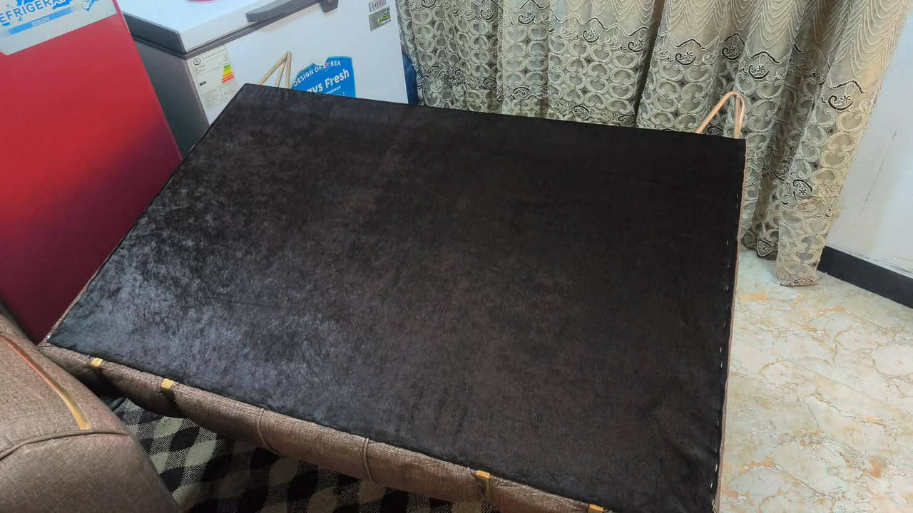 السلام عليكم تخم للبيع العدد5 قطع طول التخم 6 امتار و40 سم والنضافة كدامكم الضهر مالته نضيف وما مكسور بي اي شي  تجي وتشوف بعينك وجديد كلش سعرة 350 وبي مجال


**إذا كنت صاحب هذا الإعلان وتريد حذفه لأي سبب، رجاءا أرسل رسالة إلى الدعم الفني**