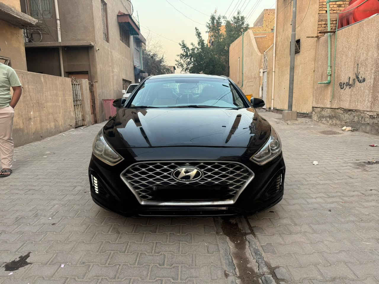 سوناتا 2018
لون اسود رقم بصرة بسمي 

مواصفات/
1-محرك 2400
2-ماشية150
3-بصمه
4-بصمة ابواب مع صندوك
5-تبريد كامل 
6-رادار بلمري جانبي 
7-شاشه كبيره +كار بلي+GPS+بلوتوث +اتصال 
9-مقعد امامي كهرباء 
10-مقاعد مخمل
11-تدفئة مقاعد
12-ثلاث وضعيات قياده ECO+NORML+SPORT 
13-فول تحكم ستيرن 
14-لد زنون ليلي 
15-شاشة اعطال 
16-مثبت سرعه 
17-حساس اطارات +اشاير بلمري+ 
أو بعد هواي مواصفات ما ذكرته 
كامله سياره حاليا ماكو اي نقص
***********
السعر 135
وبيها مجال
