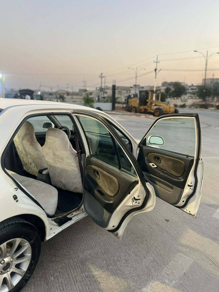پڕۆتۆن مۆدێل 2002 
ئاڕمی سۆران بەشەرت
 هەموو کوردوستانی پێ بکە
گێر و مەکینە توند و تۆڵی هەموو گیانی بەشەرت چوارتایەی لۆک 
جام کاربای
نرخ قفڵی 14گەڵا 
شوێن ڕانیە

***********
*********** رانية, السليمانية
