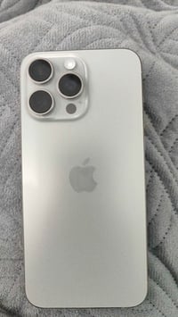 ايفون ١٥ برو ماكس • تيتانيوم • بطارية ٨٨