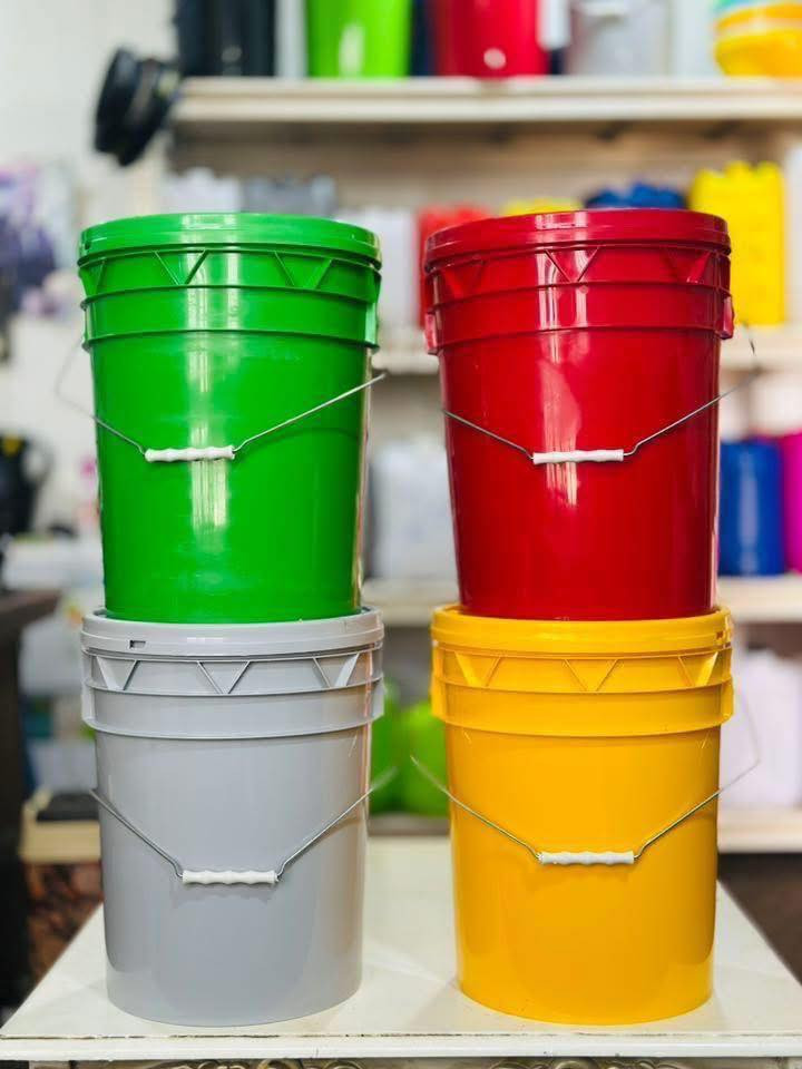 کوردی/عربی
سطل اللوان ٢٠ لتر جدید
ئامادەین بۆ دروستکردنی ھەموو جۆرە جلیکانێکی 
ئاو و رون بە باشترین کوالێتی و بە نرخێکی گونجاو
ناونیشان : ھەولێر پیشەسازی دارەتوو رێگای بنەسلاوە دارەتوو
ژمارەی مۆبایل :***********-***********

مستعدون لتصنيع كافه انواع. جليكانات
عنوان : اربيل منطقة صناعية دارةتوو
رقم موبایل :***********-***********
