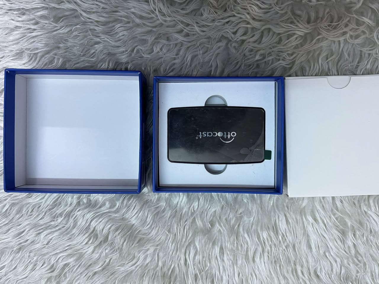 كار بلي ( قطعة مميزة ورائعة )
كار بلي ماركة اوتو كاست 

وظيفة الجهاز يعكس التلفون كامل ع شاشة السيارة  
بدون نت 
بدون نت 

مجرد ماتربط الجهاز ع السيارة 

وتربط تلفونك ع الجهاز وايفاي 

راح ينعكس تلفونك كله ع شاشة السيارة

شنو تكلب بالتلفون يطلع بالشاشة كلللشي

يشتغل وي جميع الاجهزة 

يحتوي ع منفذ USB

جديد غير مستخدم مع كافة الملحقات 

شرط الفحص والتجربة يم المندوب 

السعر / 45 مع التوصيل 

( الاسعار ثابته )


**إذا كنت صاحب هذا الإعلان وتريد حذفه لأي سبب، رجاءا أرسل رسالة إلى الدعم الفني**