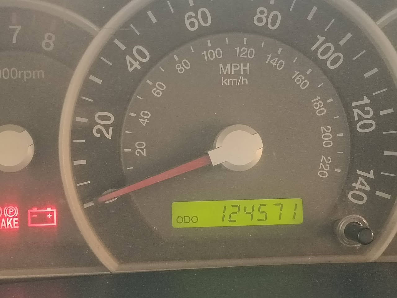 السلام عليكم.
سورنتو 2008 امريكي فور ويل ومكينه والكير مكفولات ماشيه 124 حقيقي تارات اماميه جديده بطاريه جديده تبريد شغال السنويه تنتهي 2027 السياره باسم اخوي السعر 77وبيها مجال الاتصال على هذا الرقم.
*********** او ***********
بيهن واتساب 
مكاني ناصريه مركز
