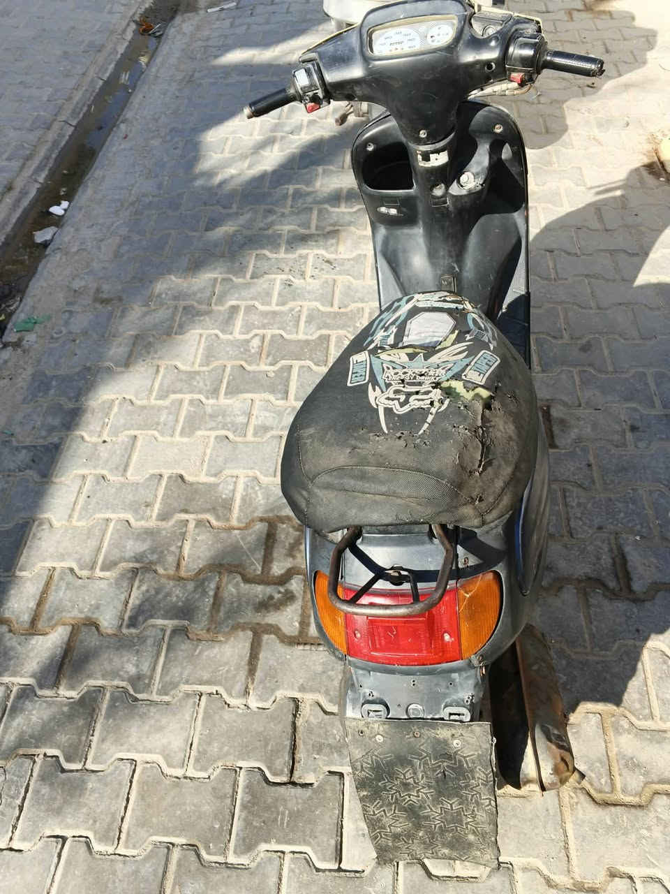 سلام عليكم دراجه منغولي للبيع سعر ٢٠٠وبيهة مجال بيهة نواقص بصيطه 
شاصي كلشي مابي رميثه ***********
