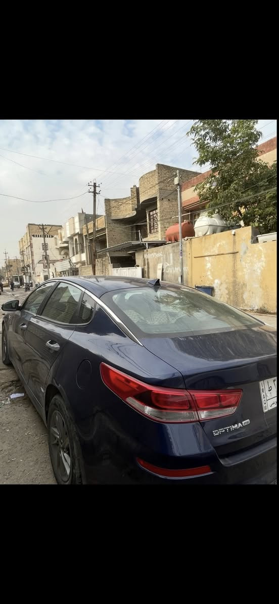 للبيع اوبتما ٢٠١٩ ماشيه ٨١ سياره جاهزه و ما ناقصها شي حادثها ٤ قطع جاملغ و باب و بنيد حادث صاير صفح من جهت سايق سعر ١١٤ مكاني بغداد رقم ***********
