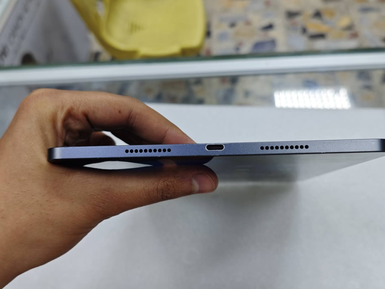 مستخدم شاومي باد 7 فقط 
عدد دورات الشحن 90 
كامل ملحقات كارتون وشاحنة وكفر 
السعر 375 الف 

🔻🔻بيع نقداً وبالقسط لحاملي بطاقة الرافدين
بدون كفيل وبدون مقدمة

  ***********

العنوان:- الرمادي / شارع السينما / قرب مكتبة بغداد / مكتب الجوهرة البيضاء 
يوجد توصيل جميع محافظات العراق
