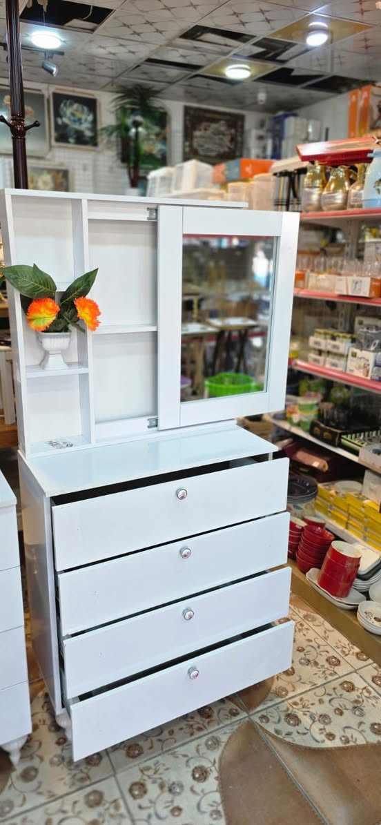 بسم الله الرحمن الرحيم 
مكتب علي الجبوري للأجهزة
أجمل تشكيله من الأثاث  المنزلي 
للطلب والاستفسار مراسلة الصفحة 
الرقم والواتساب ***********
يتوفر خدمة توصيل 
يتوفر بالتقسيط
ميز تواليت موديل يجنن
جام سلايت  
خشب اصلي أم دي أف تركي 100‎%‎100
طول 175سم
عرض 80 سم 
عمق 35 سم 
السعر 90 ألف
