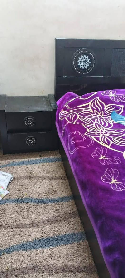 غرفة نوم نفرين تركي اصلي للبيع السريع الاتصال على واتساب ***********
