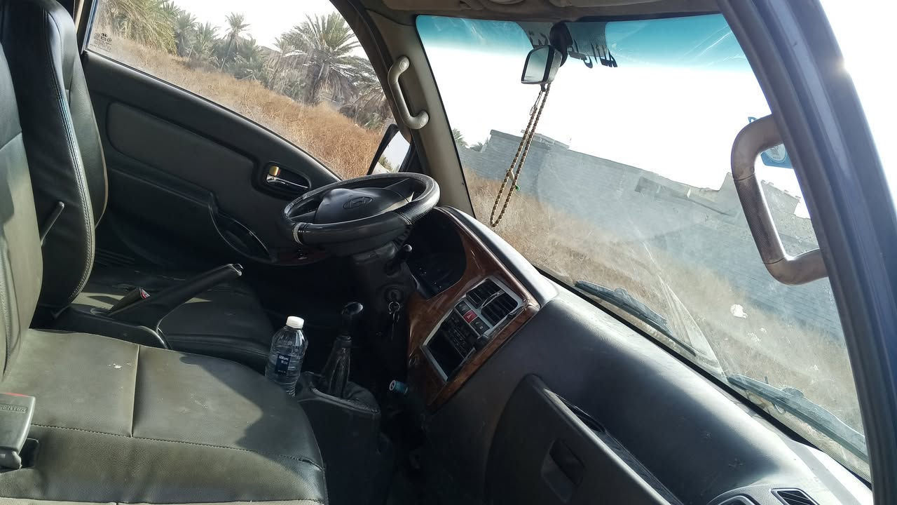 سياره البيع هونداي بورتر بلاديه رقم بغداد بسمي مصفره سنويه 27. ***********
