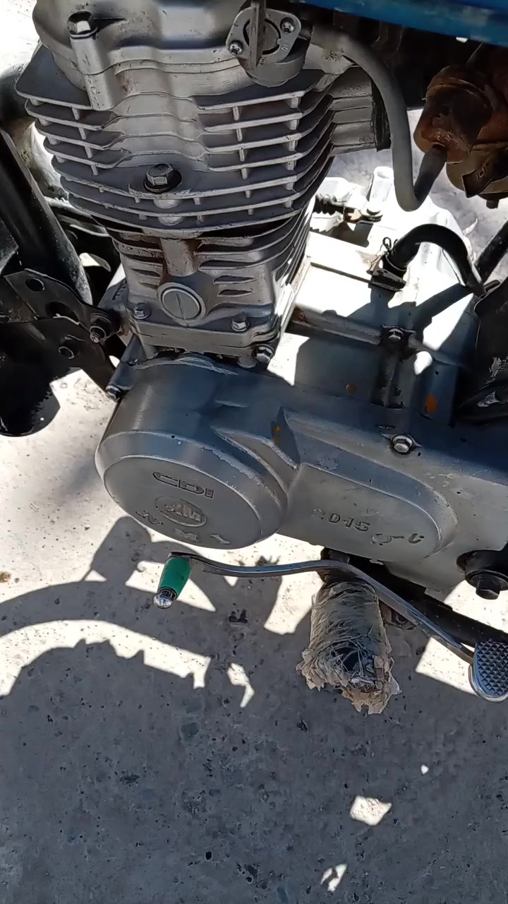 سلام عليكم درجه إيراني نامي للبيع سعر 250بي مجال قليل رقمي ***********
