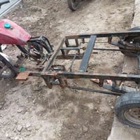 توك توك • تفاصيل ناقصة