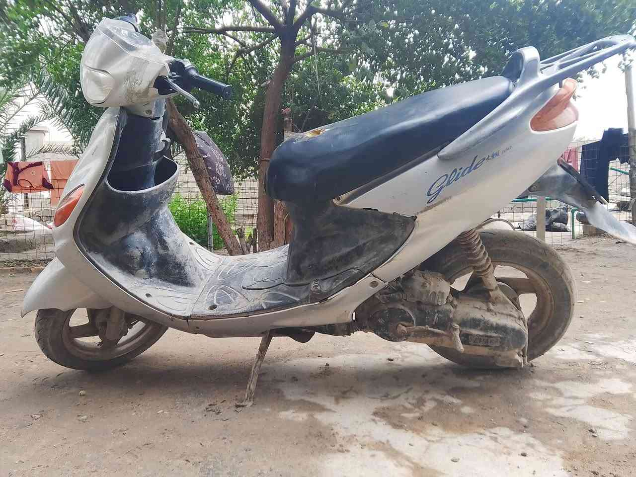 سلام عليكم دراجه لكزز للبيع شغاله
كهربائيات سلف بس باتري ضعيف 
السعر 160 وبيه مجال 
البصرة قضاء المدينه 
***********
