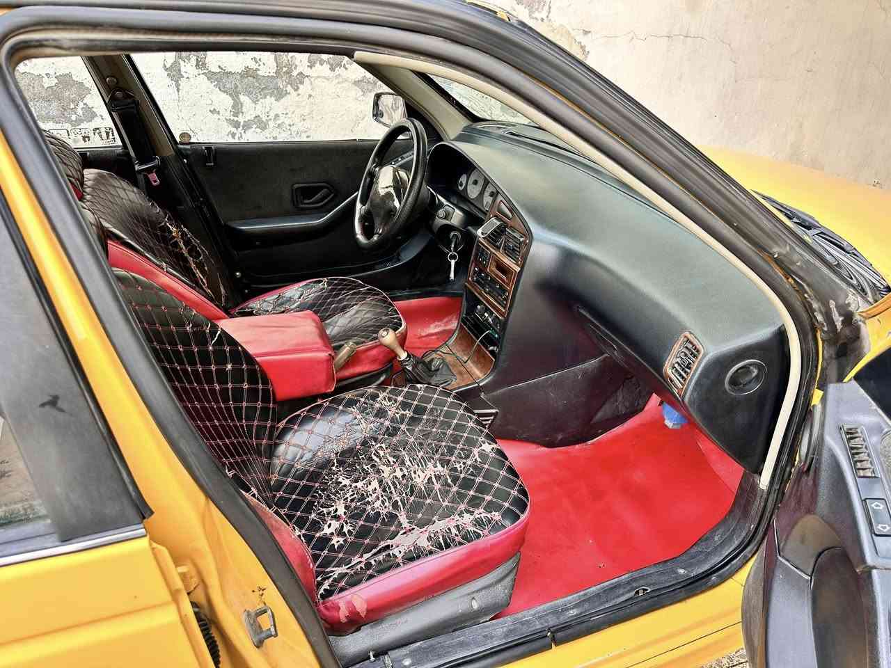 السلام عليكم 

بيجو بارص 2010 للبيع رقم بغداد بأسمي تحويل مباشر مصفرة هيئة و غرامات سنويه لحد 2027 المحرك بي دخانة التبريد شغال السيارة بلادي بيها طخات بسيطة موضحه بالصور 

السعر ٢٦ ورقة وبيها مجال بسيط 
المكان بغداد الدورة 
الرقم ***********
