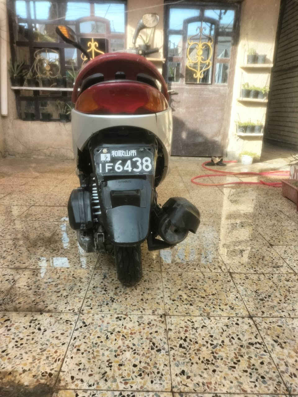 السلام عليكم دراجة بريز للبيع دراجة حلوة ونضيف شغالة نكرة سلف مكينه ناعمه كهربايات كلهة شغالة دبلات شغلة تايرات جديد كفرات بلادية 
مكاني الغزالية سعر 350 اوبيهة مجال رقم *********** واتساب
