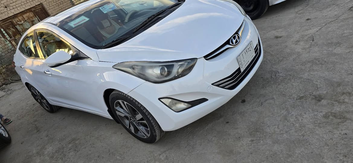 السلام عليكم
النترا ٢٠١٥ خليجي كفاله من الضربه ولتبديل
 بيها صبغ جاملغ امامي اثر تشليع صبغ 
مكينه ٢٠٠٠ دوش كفاله
كير كفاله حداديه تخم تاير تبريد كله جديد 
فول مواصفات ١.١  اربع بصمات تبريد قطعتين فتحه كشن كهربائي 
السعر ١٢٠ 
ميسان العماره ابو رمانه 
***********
