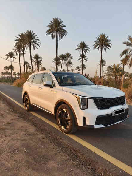 السلام عليكم
سورنتو خليجي 2025
6سلندر 
بانوراما
7راكب 
السياره باسمي 
 السياره اخذناها وصار بيها حادث الجاملغ الخلفي جهة السايق وطخة خفيفة بالبنيد والباب الخلفي جهة السايق الدعاميه الخلفيه بيها ملاحظات بسيطة صور الحادث موجودة مصلحة وكامله   
ممشى السياره20300
السعر المطلوب325 ورقه وبيها مجال جدا بسيط  
 رقمي 
***********
