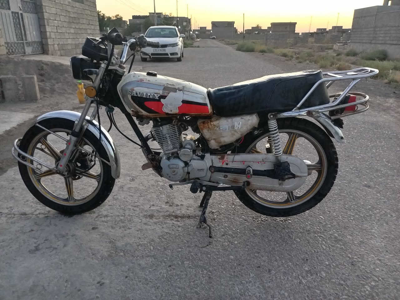 دراجه سيفان موديل 2019 محرك بلادي فول نضافه ونشاط( تشغيل نكره سلف وهندر وكهربايات شغاله)( أوراق اصوليه كرتونيه كامله) السعر( 260)وبيها مجال حك الجيه لاتصال *********** خاص ما جاوب الشراي يتصل السكن ديالى( ناحيه كنعان)
