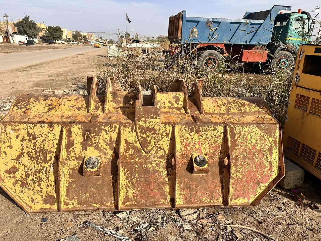 سلام عليكم البيع كيله شفل 70زت موديل 2000جديده مكاني التاجي ‭0770 695 4390‬
