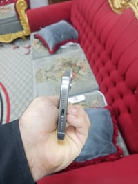 من رخصت الاوادم تلفون ايفون 15 برو ماكس تلفون مبدل كامره والشاشه محترك...