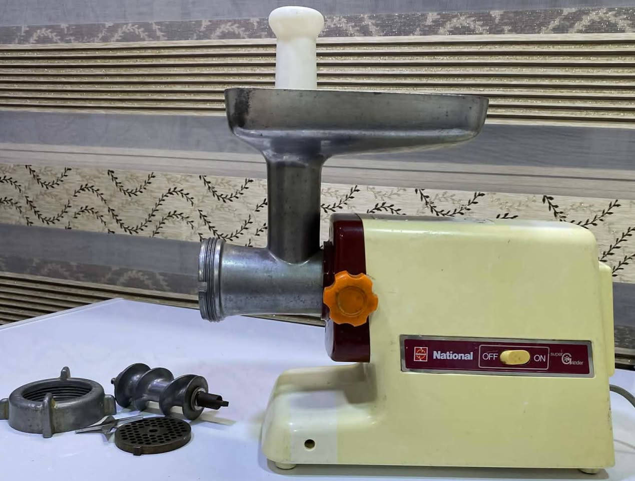 التواصل خاص أو واتساب ***********0 متوفر خدمة توصيل جميع المحافظات
