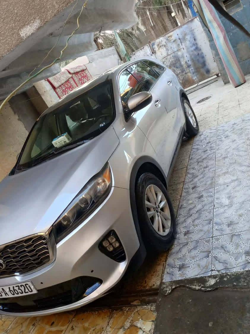 السلاعليكم سرنتو 2019 مكينه6 سبعه راكب 
السعر 185 وبيها مجال الستفسار عله الرقم
***********
