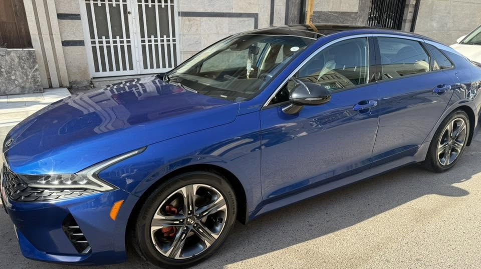 السلام عليكم
Kia k5 gt 2021
كي فايف جي تي فول مواصفات اعلى فئة ١/١
حادثها قطعة وحده فقط جاملغ ومبدل بلادي بدون صبغ
الدعاميات بلادية بدون صبغ بدون اي دواخل
ماشيه ٦٠ الف فقط 
سيارة كير مكينه صدر تبريد كفاله مابيها اي نقص نهائيا 
للبيع بدون مراوس و بسعر مناسب
مكانها بغداد الصليخ
***********
