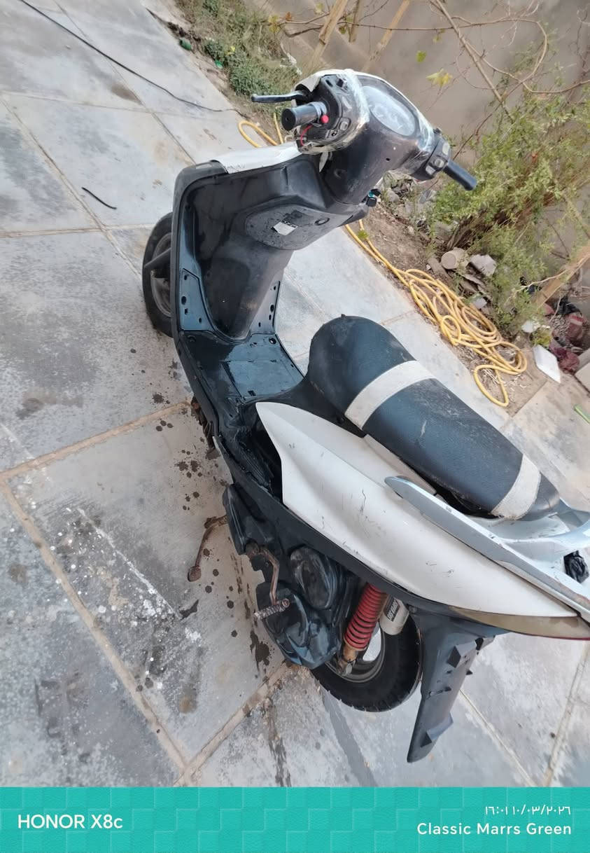 السلام عليكم ماكس 140 دراجه كهربائيات كامله تشتغل هندر دكمه التشغيل عاطله وعوزها باتري مجفته مره وحده بيها صوت ناعم بل راجز مال السلف العنوان الدغاره ***********
