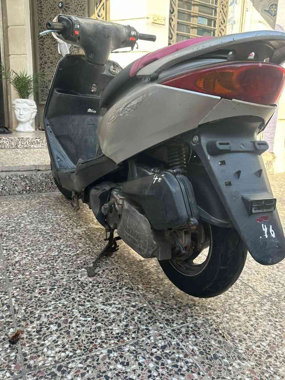 السلام عليكم دراجه بريز كفرات بلاديه وفشكه بلاديه كامله كابريتر شغاله سلف هنذر مشكلتها ساعه تشغل نكره ومرات ماتشتغل وتاركيها ابيع طافيه كوم حديد مكينه شغاله وفيديو موجود سعر 290 الف مكاني لبلديات un رقم تلفون *********** اعتذر عن الرد على تعليقات
