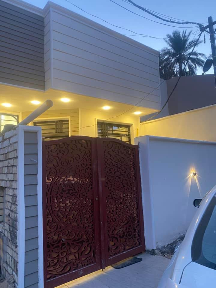 السلام عليكم
بيت للبيع مساحة ١٠٥ متر 
واجهة 5.50 م
نزال 19 م
بناء حديث  
السعر 110 مليون 
نوع السند مناصفة
الموقع بالملالي 
قرب سيطرة الزنجيل
مقابيل اسواق قدوري
***********
