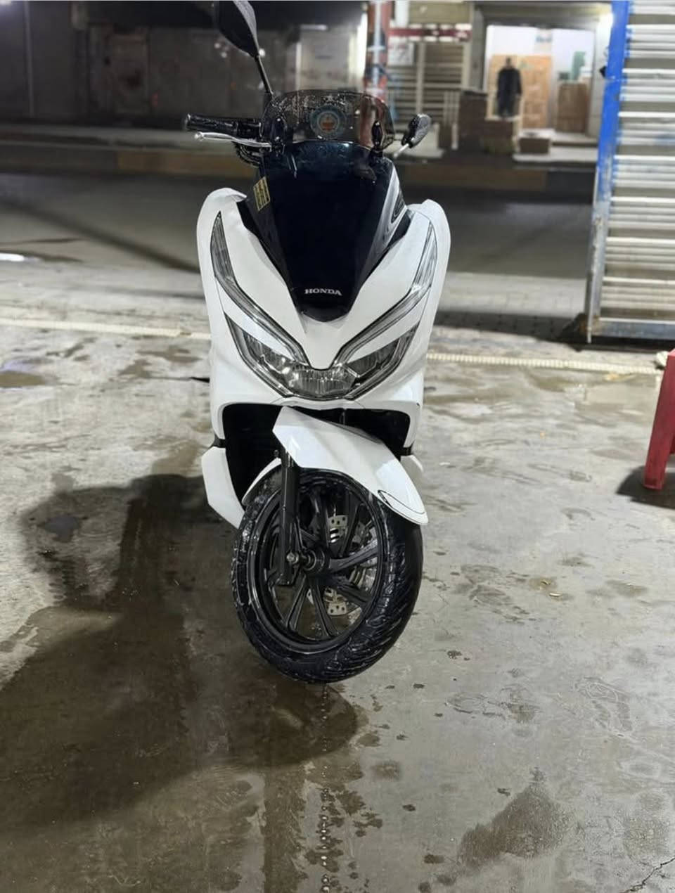 سلام عليكم شباب دراجه pcxجيل ثالث البيع نضافه فول ماشيه 15الف مكفوله كفاله عامه العنوان مدينه الصدر الاورفلي ***********🪬🤲🏻
