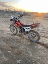 قفاز كاويار • ٢٠٠ سي سي • نضيف