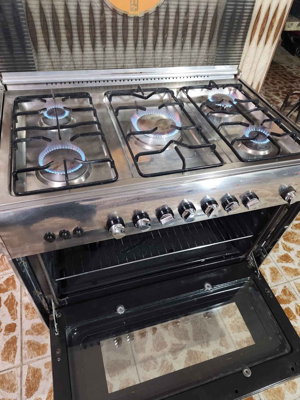 طباخ ٢٠٠قفل بدون عمله ابودشير ***********وتساب فقط بغداد, العراق
