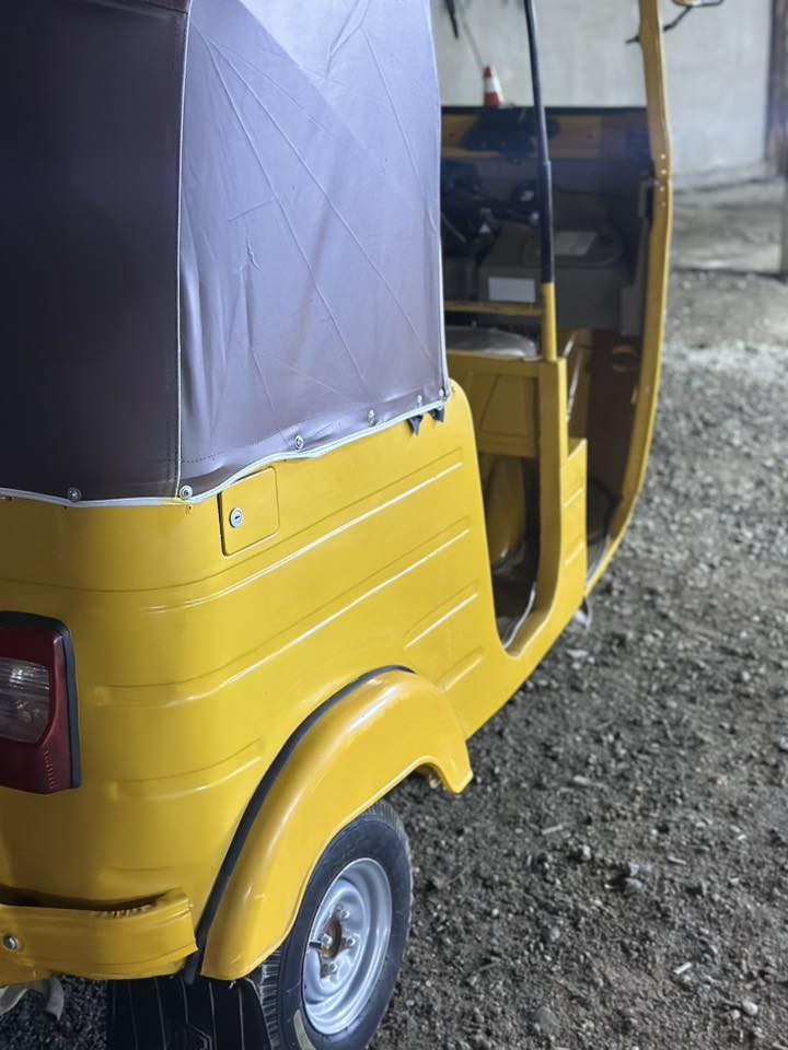 السلام عليكم تكتك للبيع موديل 2019 شهر 11 معمر دوس ومصبوغه جماليه مكينه كفلك تنقيص تبخير وكير هم كذالك تكتك خير  من الله بوجهك الشارع تخم تاير جديد سعر 6ونص متواجد فيس فقط


**إذا كنت صاحب هذا الإعلان وتريد حذفه لأي سبب، رجاءا أرسل رسالة إلى الدعم الفني**